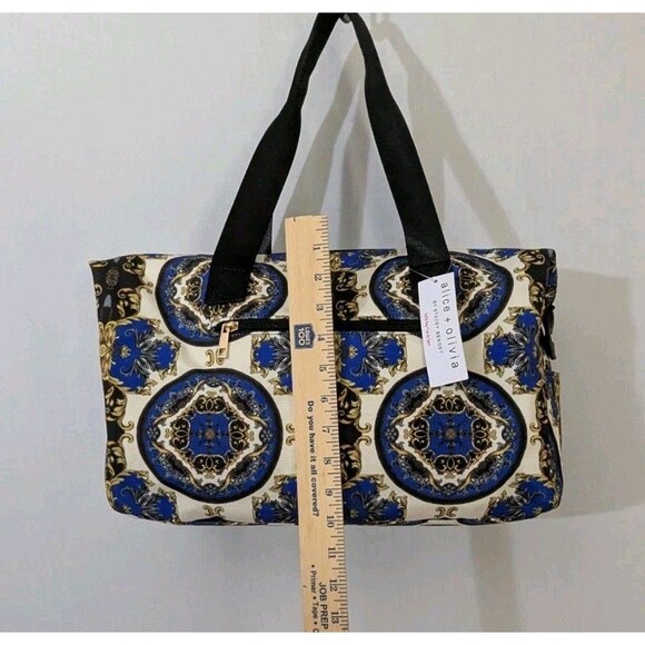 NEW Alice + Olivia By Stacey Bendet Duffel Bag Sport Weekender Romance Pattern - Picture 13 of 16